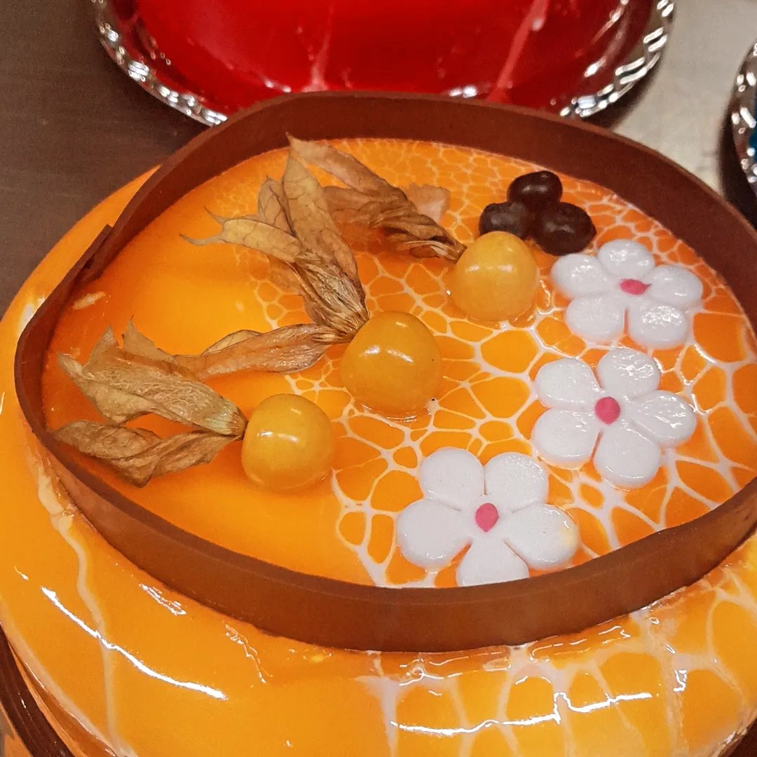 Torta com merengue tostado